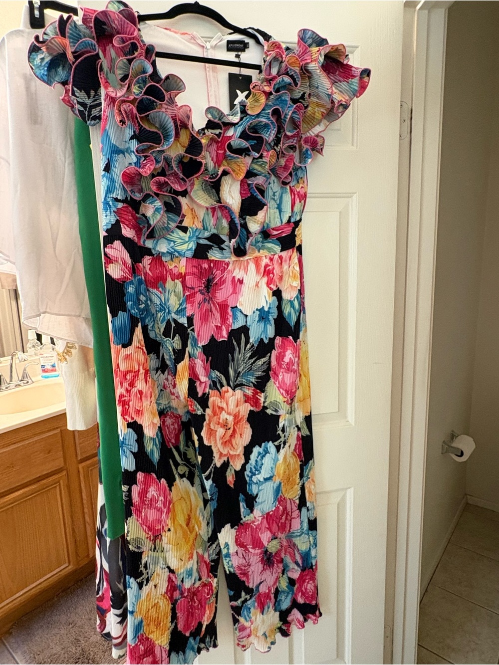 Floral Ruffle V-Neck Maxi Dress - Multicolor size XL